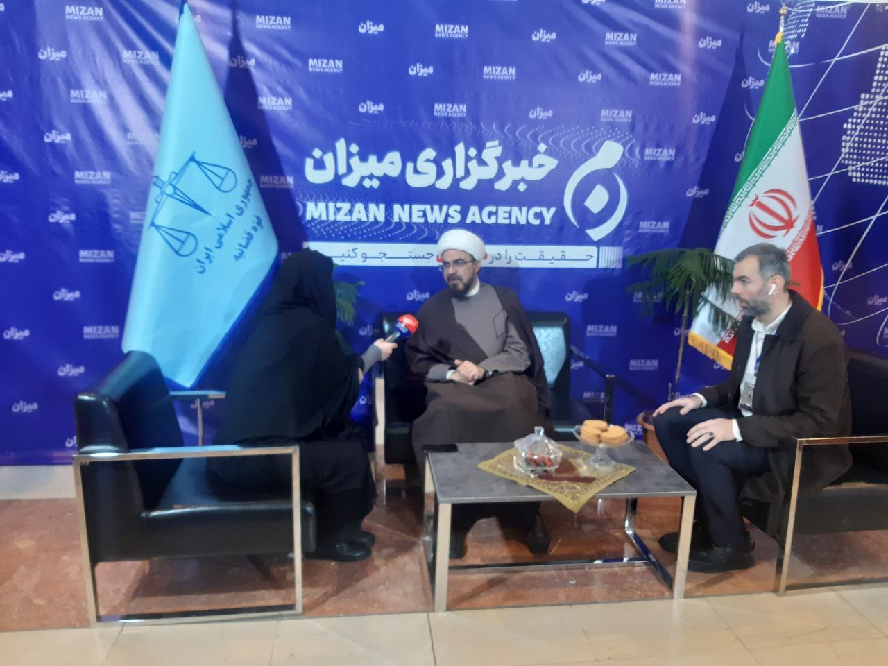 چهارمین روز نمایشگاه رسانههای ایران؛ مسئولان و فعالان رسانه در غرفه خبرگزاری میزان حضور یافتند چهارمین روز نمایشگاه رسانههای ایران؛ مسئولان و فعالان رسانه در غرفه خبرگزاری میزان حضور یافتند