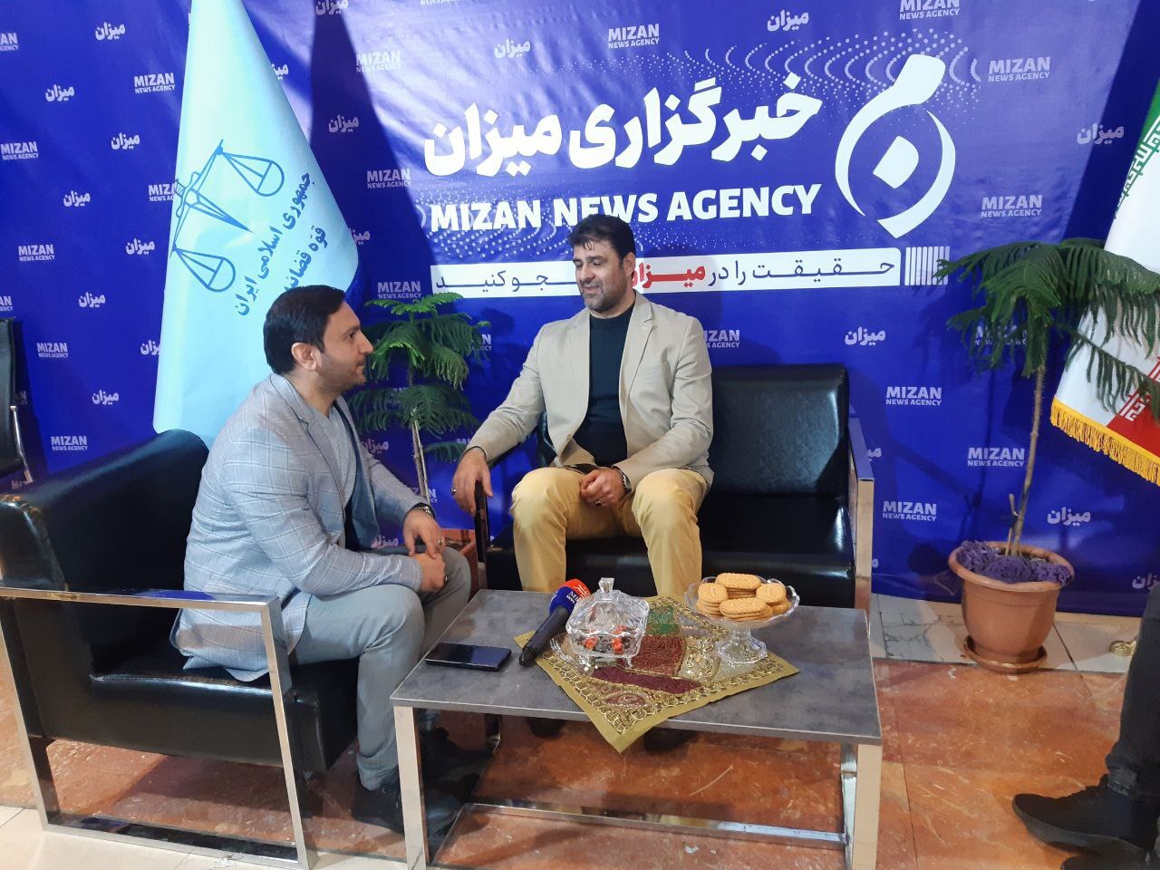 چهارمین روز نمایشگاه رسانههای ایران؛ مسئولان قضایی و دولتی در غرفه خبرگزاری میزان حضور یافتند چهارمین روز نمایشگاه رسانههای ایران؛ مسئولان قضایی و دولتی در غرفه خبرگزاری میزان حضور یافتند