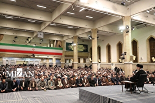 رهبر انقلاب:اختلافات سیاسی نباید در وحدت ملی تأثیر بگذارد