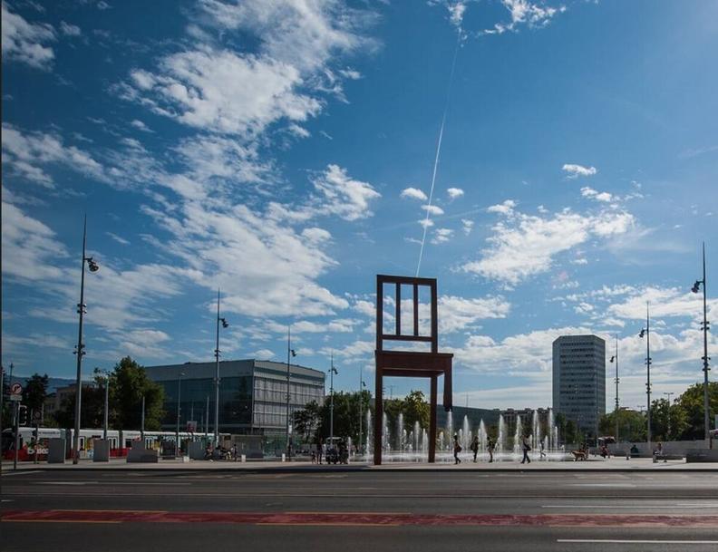 دیدار دبیر ستاد حقوق بشر با مدیرکل سازمان بین‌المللی کار/ غریب‎آبادی: تحریم‌های یکجانبه بر زندگی کارگران و خانواده‌های آنان تاثیر دارد