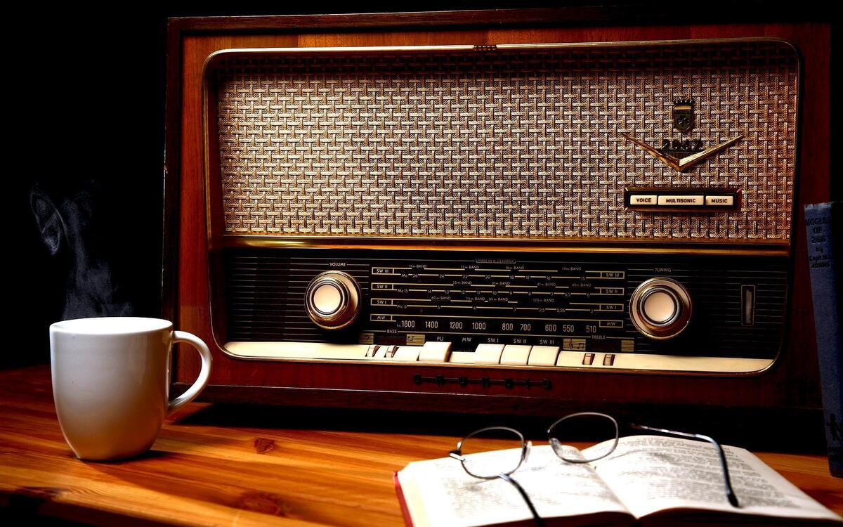 رادیو؛ همراه بی‌ادعای مردم در ماه مبارک رمضان