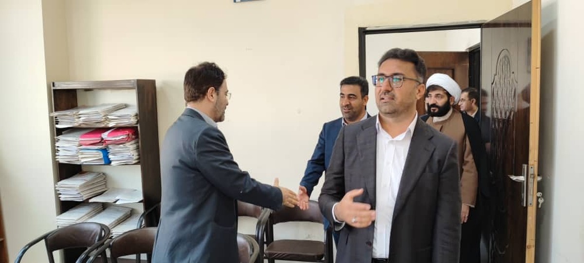 رئیس کل دادگستری هرمزگان از محاکم تجدیدنظر استان بازدید کرد رئیس کل دادگستری هرمزگان از محاکم تجدیدنظر استان بازدید کرد
