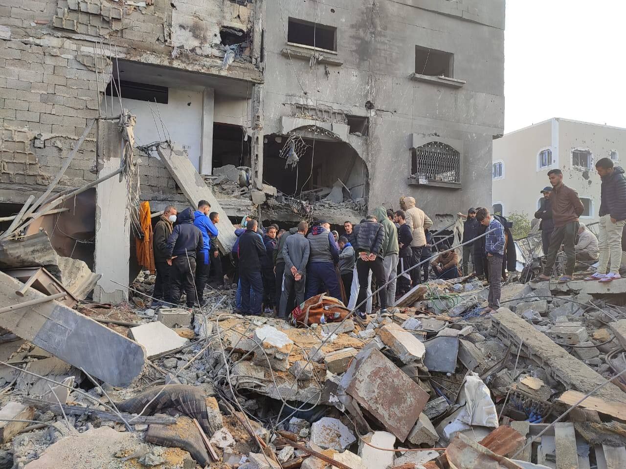 افزایش شمار تلفات ارتش رژیم صهیونیستی؛ سفر هیئت صهیونیستی به قطر برای مذاکره درباره توافق مبادله زندانیان