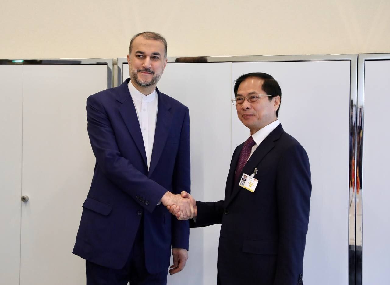 امیرعبداللهیان: رژیم اسرائیل با تداوم جنگ چیزی به دست نمیآورد امیرعبداللهیان: رژیم اسرائیل با تداوم جنگ چیزی به دست نمیآورد