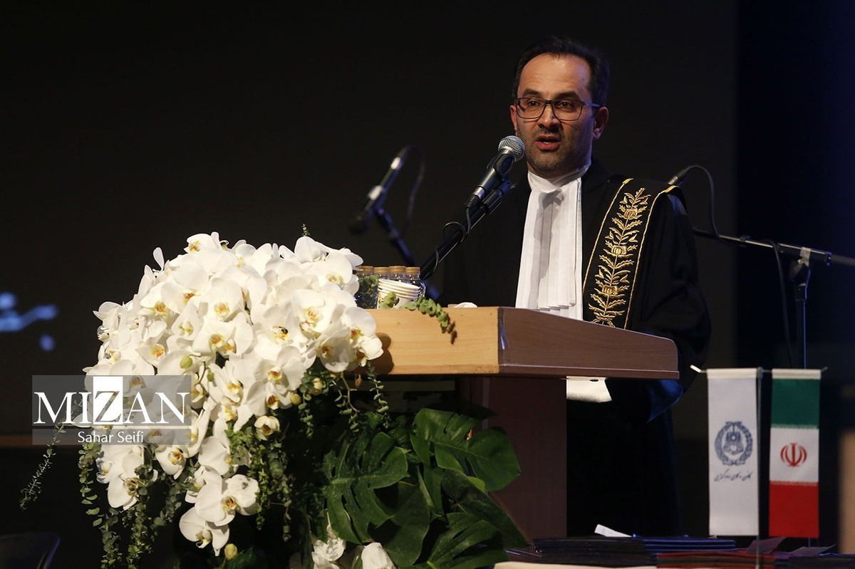 تقدیر رئیس کانون وکلای مرکز از توجه رئیس قوه قضاییه به سالروز تشکیل این کانون و روز وکیل مدافع