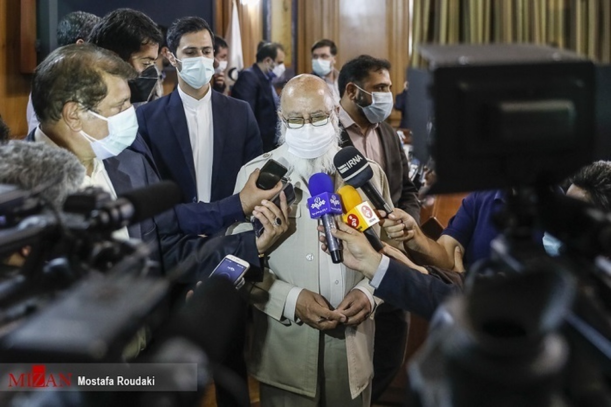 جلسه شهردار تهران برای تعیین تکلیف سهم دولت در تأمین واگن‌های مترو