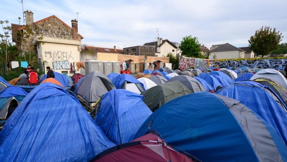 چرخه بی پایان یورش پلیس فرانسه به اردوگاه‌های پناهجویی