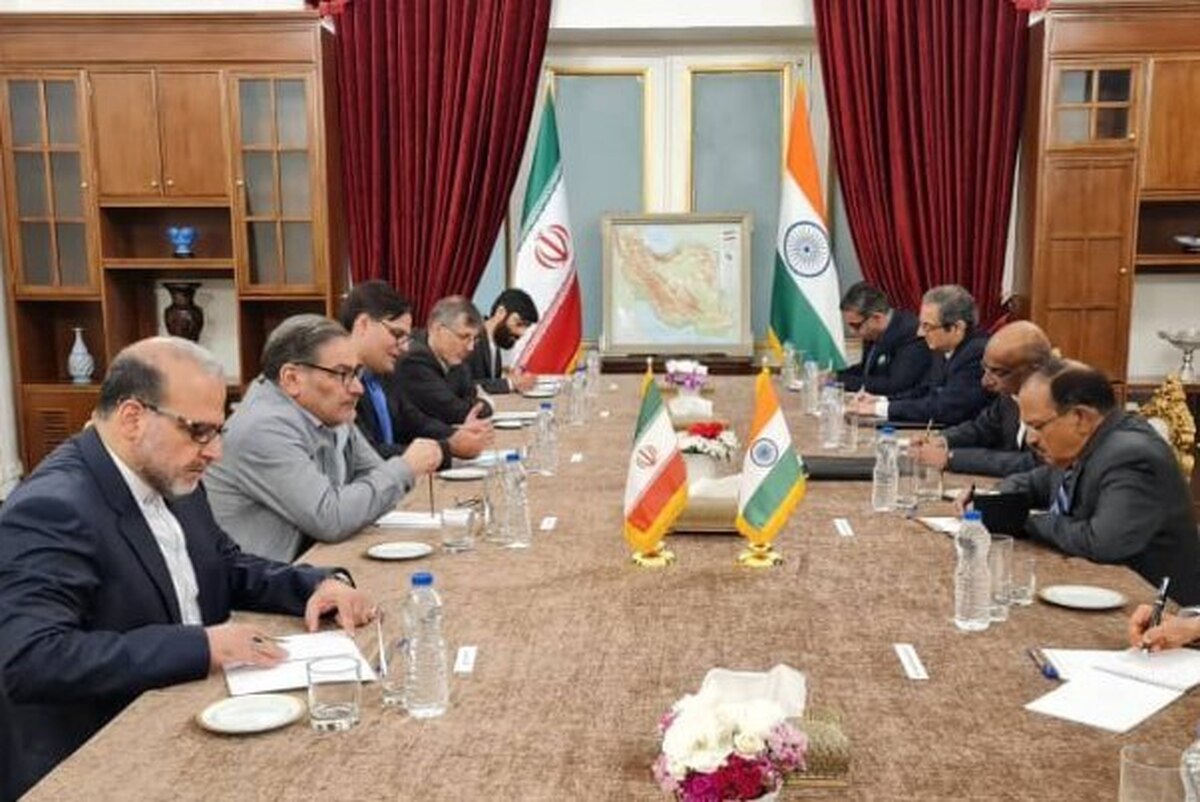 شمخانی: فعال‌سازی مکانیسم ریال-روپیه در پیشبرد اهداف مشترک اقتصادی نقش تعیین‌کننده‌ای دارد