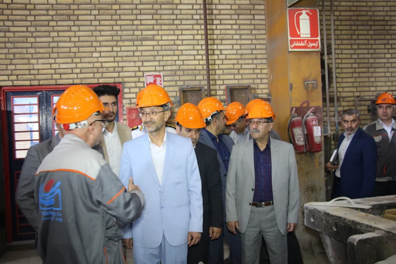 رئیس کل دادگستری استان سمنان از ۲ شرکت بازدید و با ۵۱۰ نفر از متصدیان واحد‌های تولیدی گفت‌وگو کرد