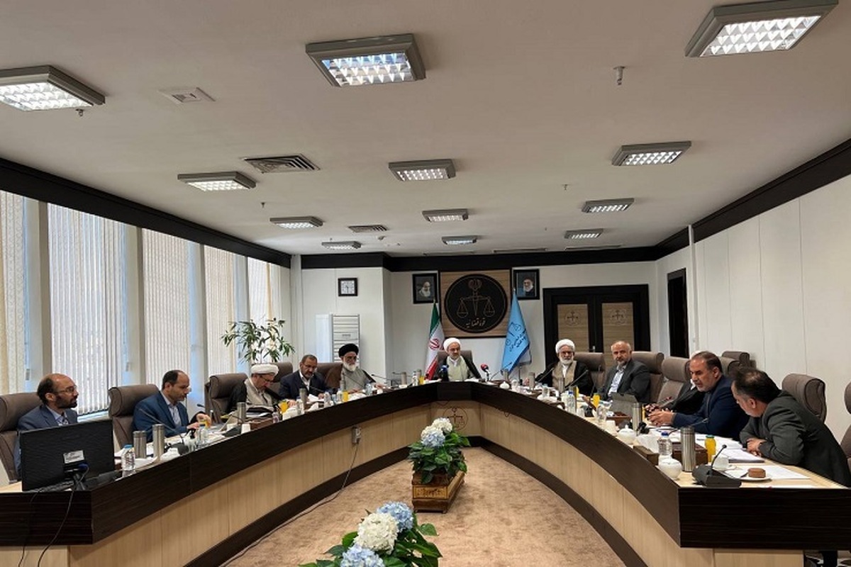 بررسی، شناسایی و اصلاح ساختار‌های فسادزا در خارج از دستگاه قضایی در جلسه قرارگاه پیگیری فرامین مقام معظم رهبری در قوه‌قضاییه