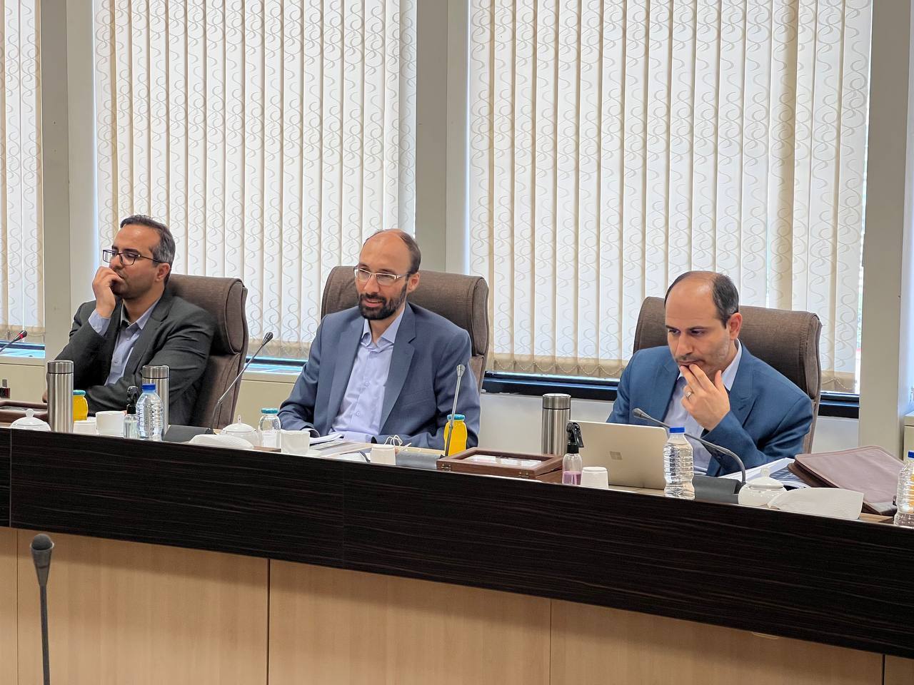 بررسی، شناسایی و اصلاح ساختار‌های فسادزا در خارج از دستگاه قضایی در جلسه قرارگاه پیگیری فرامین مقام معظم رهبری در قوه قضاییه/ معاون اول قوه قضاییه: یکی از ماموریت‌های مهم مطرح در سند تحول، احیای حقوق عامه، گسترش عدل و آزادی‌های مشروع است/ شناسایی ۲۱۰ بستر فسادزا توسط سازمان بازرسی کل کشور درحوزه‌های مختلف