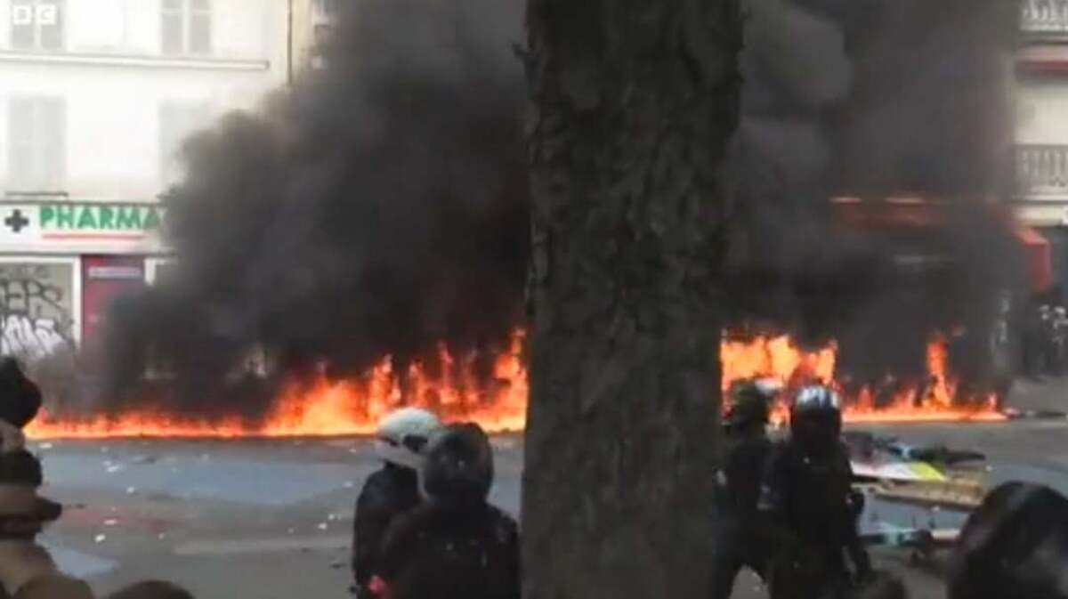 شورای قانون اساسی فرانسه، درخواست همه‌پرسی بر سر اصلاحات بازنشستگی را رد کرد