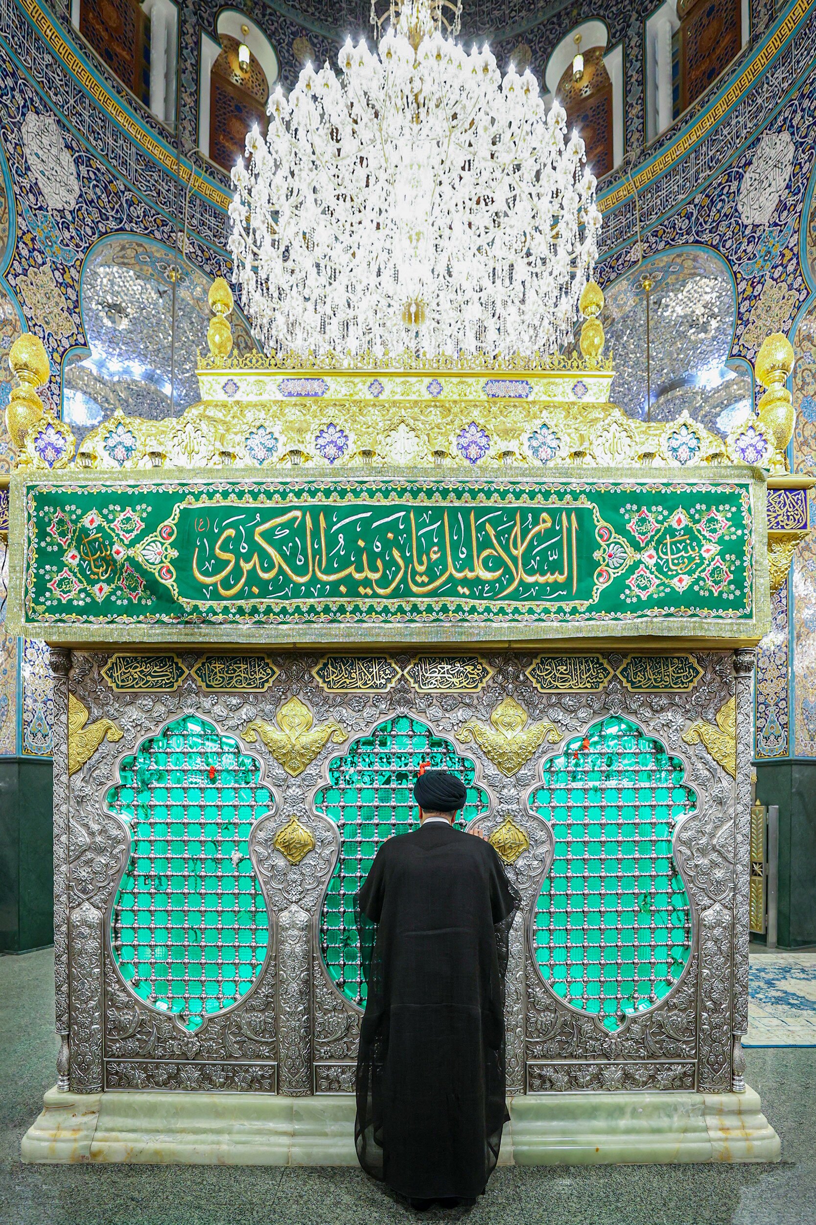 زیارت مضجع مطهر حضرت زینب (س) زیارت مضجع مطهر حضرت زینب (س)