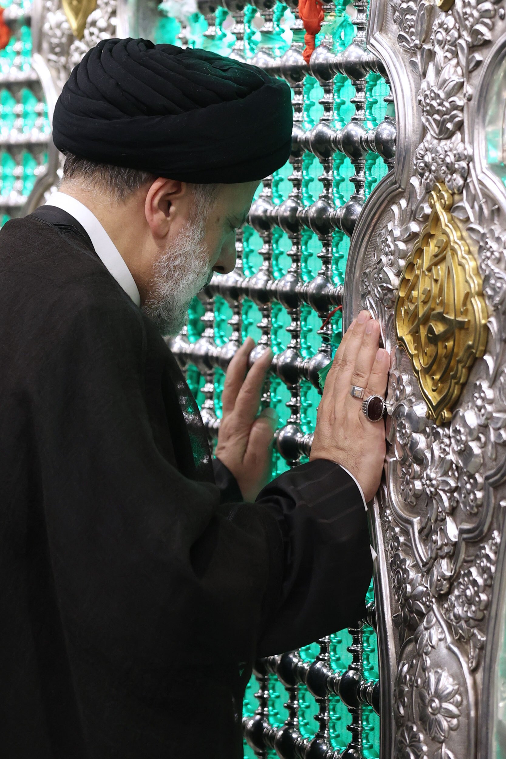 زیارت مضجع مطهر حضرت زینب (س) زیارت مضجع مطهر حضرت زینب (س)