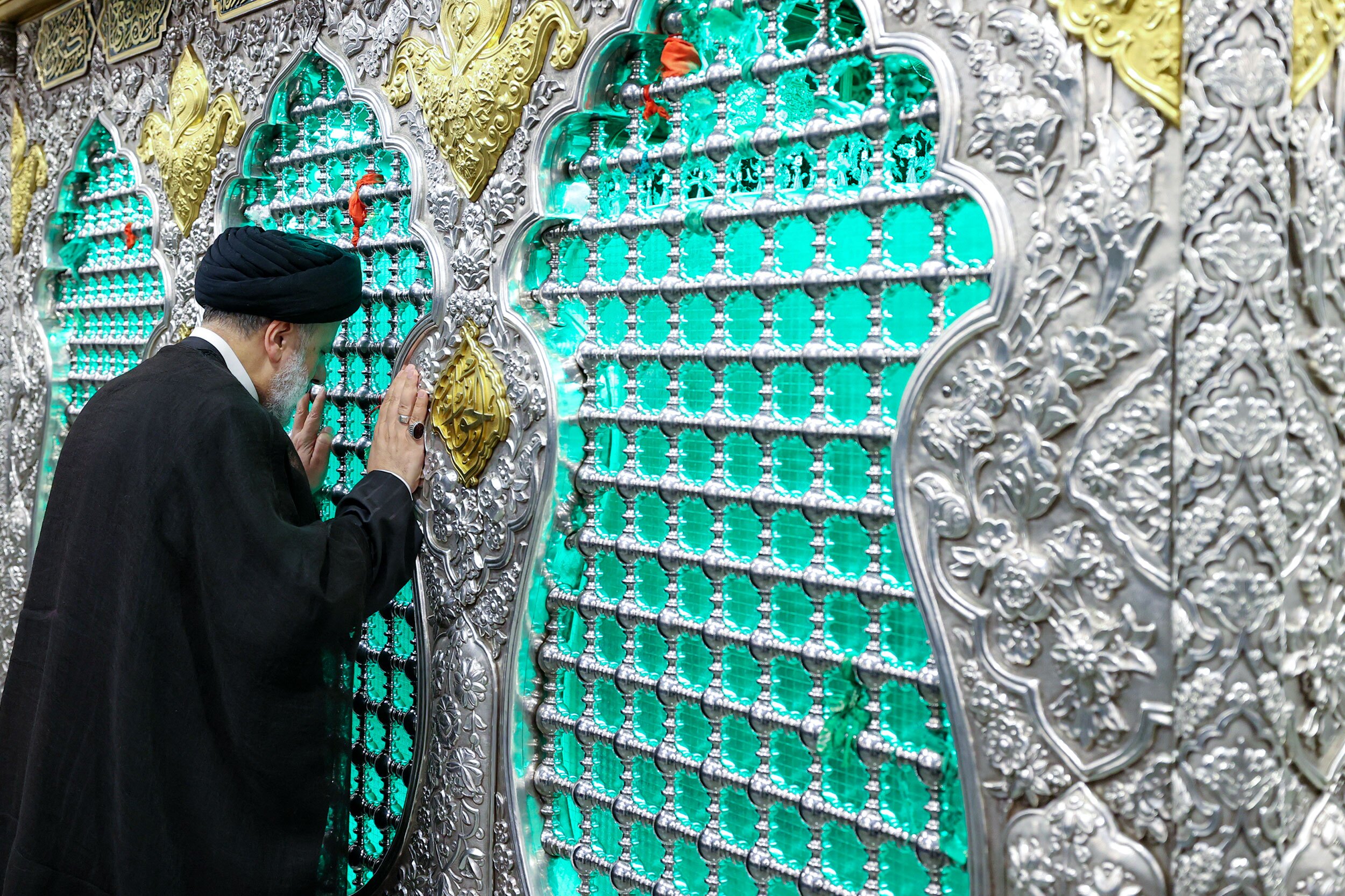 زیارت مضجع مطهر حضرت زینب (س) زیارت مضجع مطهر حضرت زینب (س)
