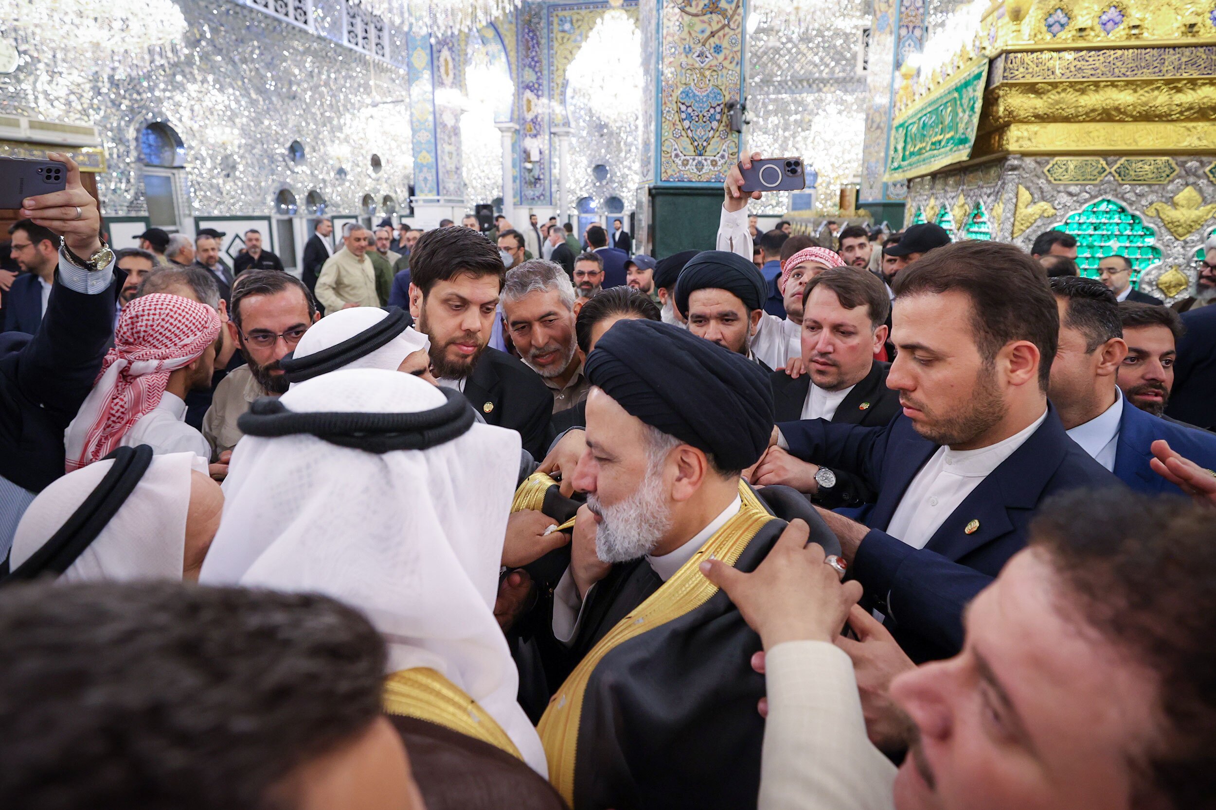 زیارت مضجع مطهر حضرت زینب (س) زیارت مضجع مطهر حضرت زینب (س)