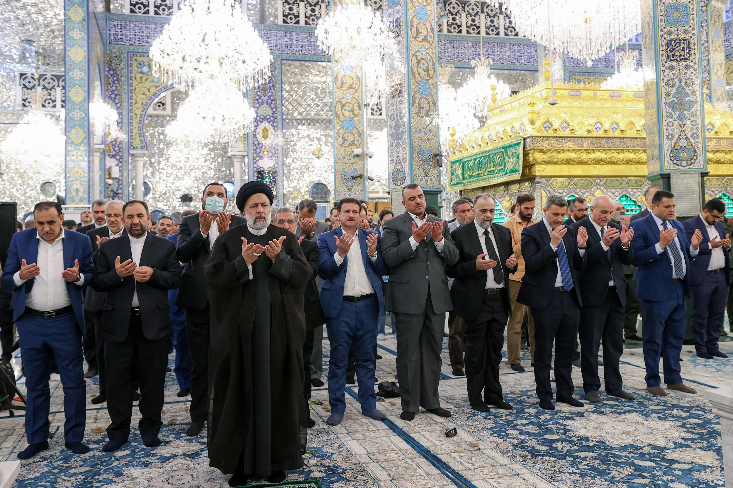 زیارت مضجع مطهر حضرت زینب (س) زیارت مضجع مطهر حضرت زینب (س)