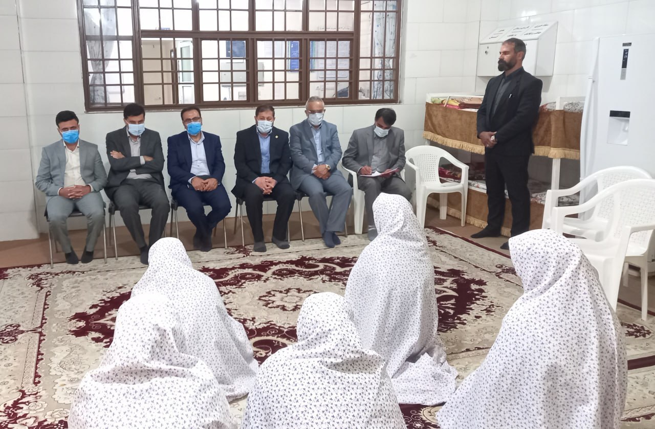 رئیس کل دادگستری استان ایلام از بازداشتگاه، کانون اصلاح و تربیت و بند نسوان زندان ایلام بازدید کرد