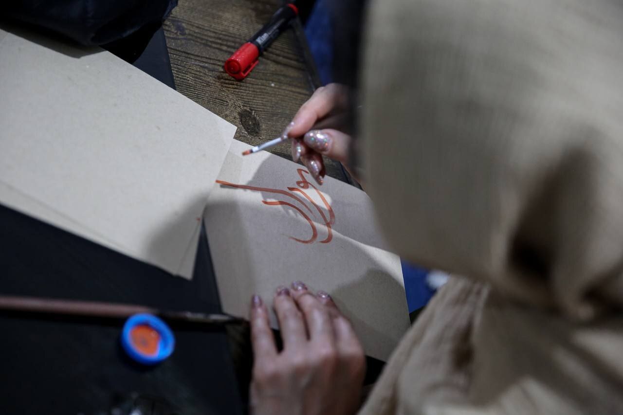 هنرمندان نقاشی‌خط، نام بانو «توراندخت» را قلم زدند