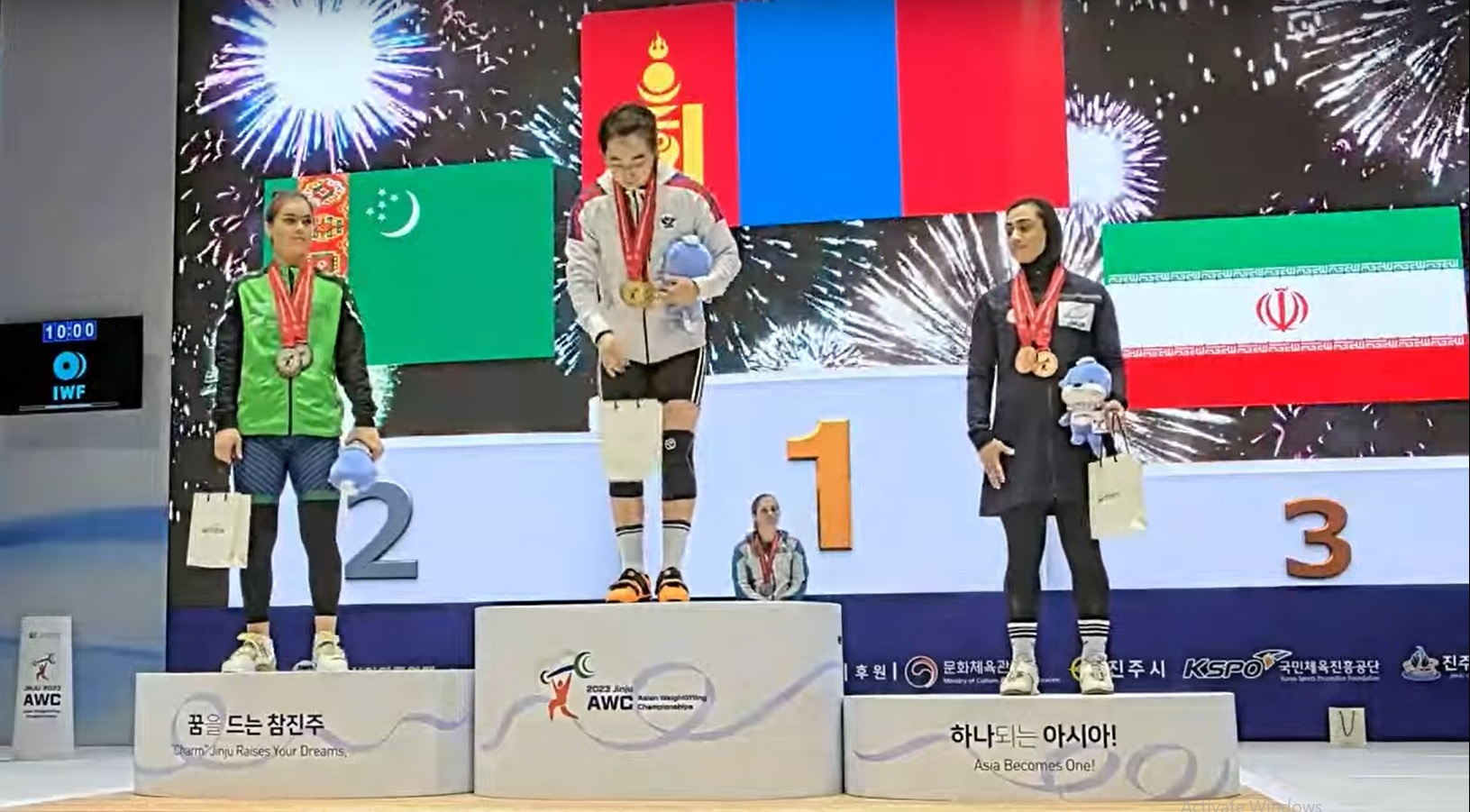 وزنهبرداری قهرمانی آسیا| نخستین مدال کاروان ایران را فاطمه کشاورز گرفت وزنهبرداری قهرمانی آسیا| نخستین مدال کاروان ایران را فاطمه کشاورز گرفت