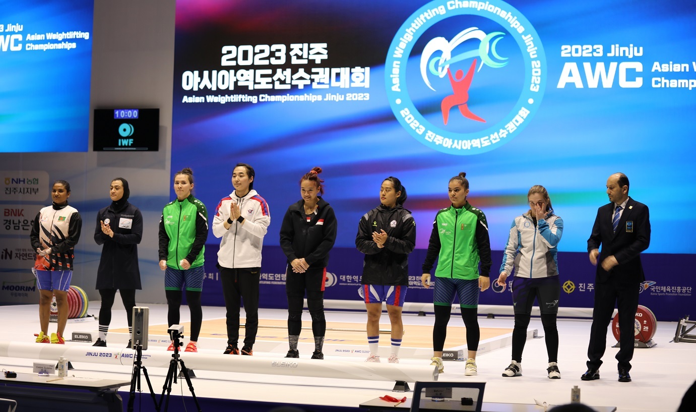 وزنهبرداری قهرمانی آسیا| نخستین مدال کاروان ایران را فاطمه کشاورز گرفت+عکس وزنهبرداری قهرمانی آسیا| نخستین مدال کاروان ایران را فاطمه کشاورز گرفت+عکس