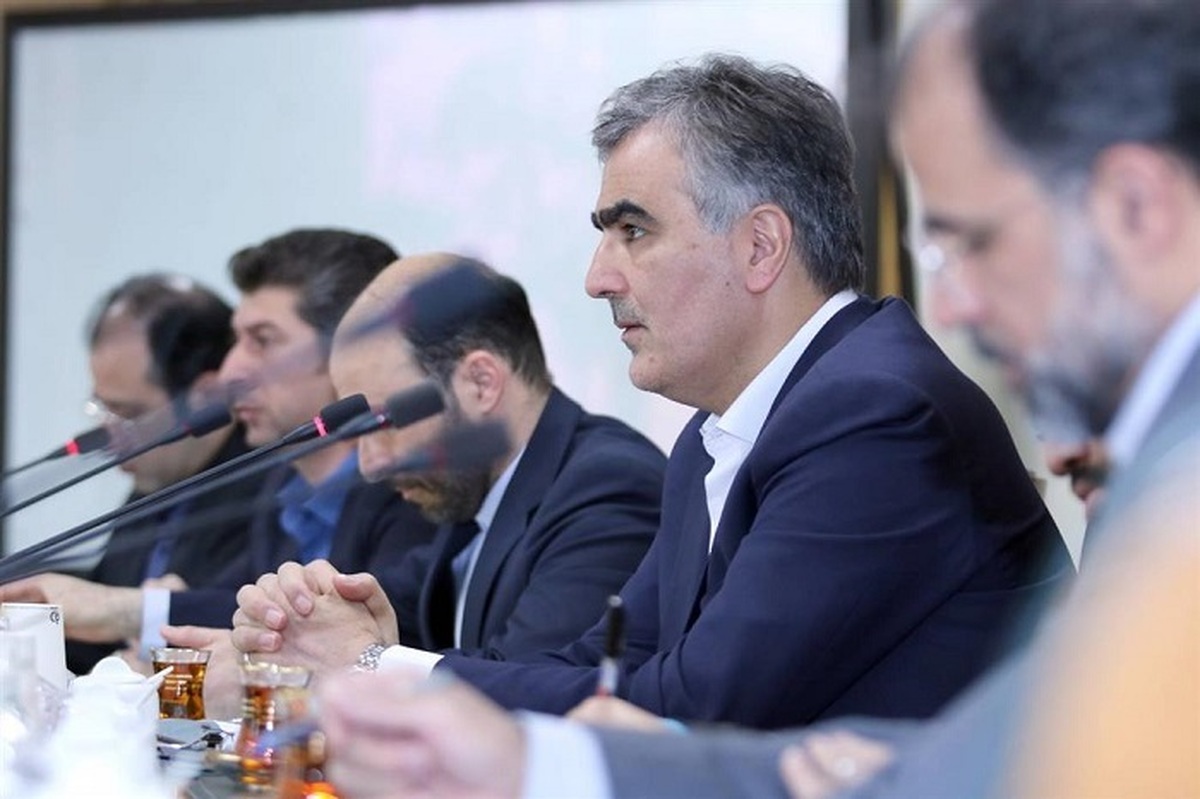 قطع رابطه با دلار در مبادلات ارزی و تجاری سیاست راهبردی بانک مرکزی ایران است