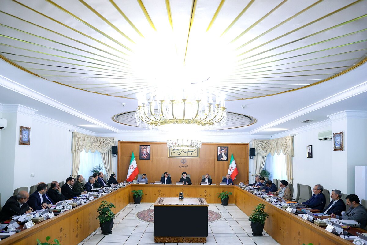 دستگاه‌ها در تعیین تعرفه کالا و خدمات با ستاد تنظیم بازار و سازمان حمایت از مصرف‌کنندگان و تولیدکنندگان هماهنگ باشند