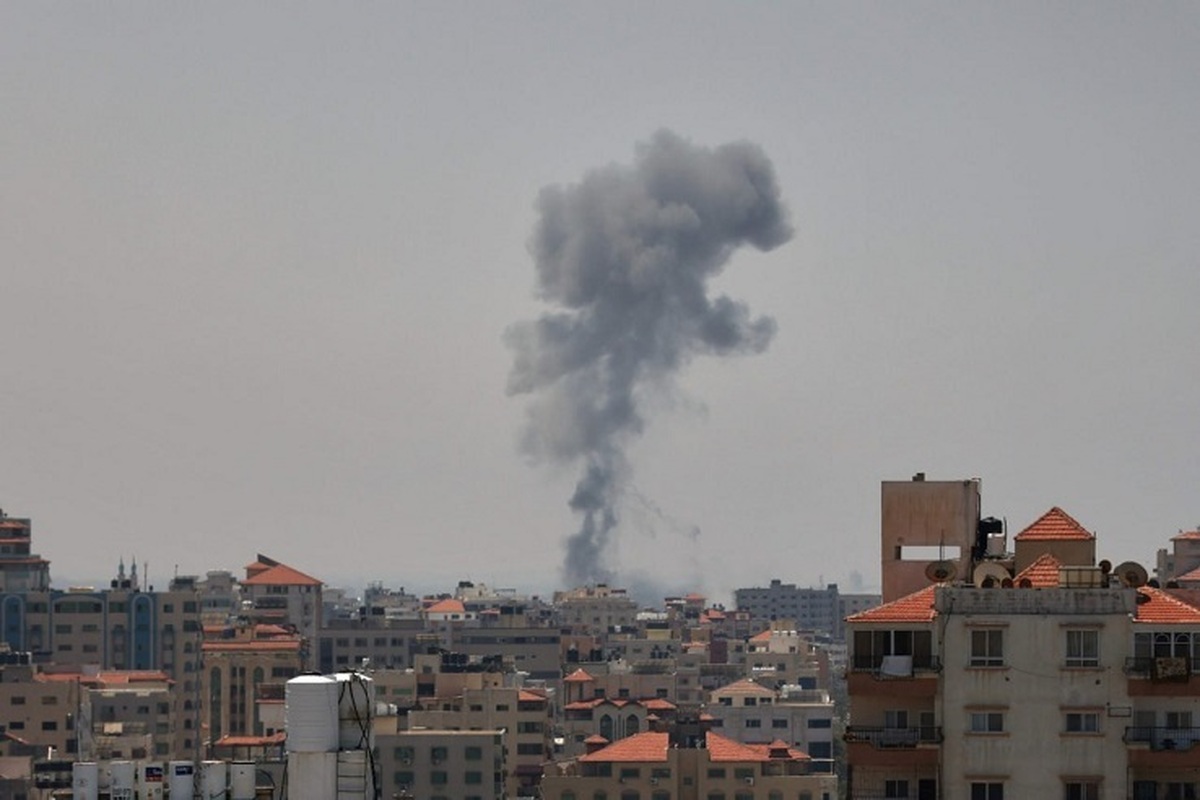 حمله هوایی رژیم صهیونیستی به غزه/ پاسخ راکتی مقاومت/ شلیک ده‌ها راکت به اراضی اشغالی