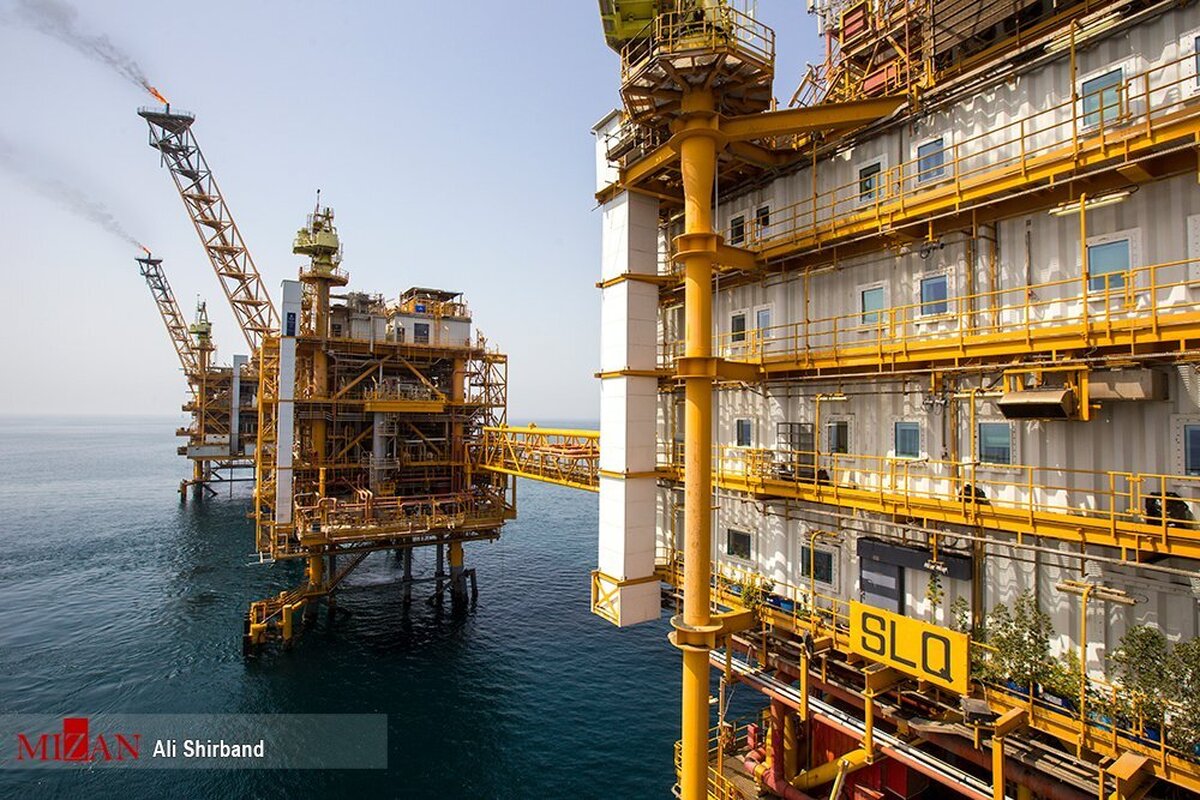 انتقال بیش از ۱۳۱ میلیارد لیتر نفت خام و فرآورده در سال ۱۴۰۱