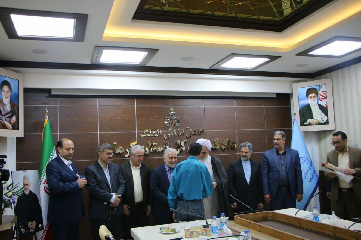 ۱۱۸ نفر از مددجویان جرایم غیرعمد از زندان‌های استان کرمان با حضور رئیس سازمان زندان‌ها آزاد شدند