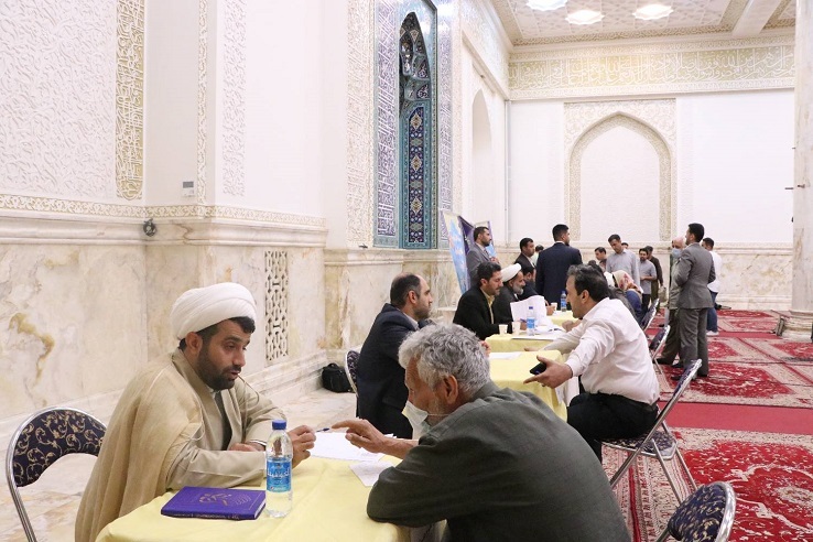 دیدار مردمی دادستان تهران با نمازگزاران مسجد امام حسین (ع) برگزار شد دیدار مردمی دادستان تهران با نمازگزاران مسجد امام حسین (ع) برگزار شد