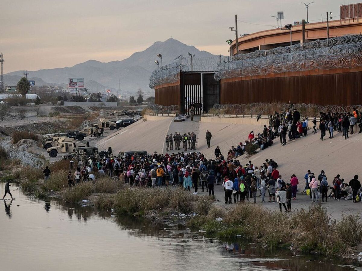ادامه سیاست اخراج پناهجویان در مرزهای جنوبی آمریکا
