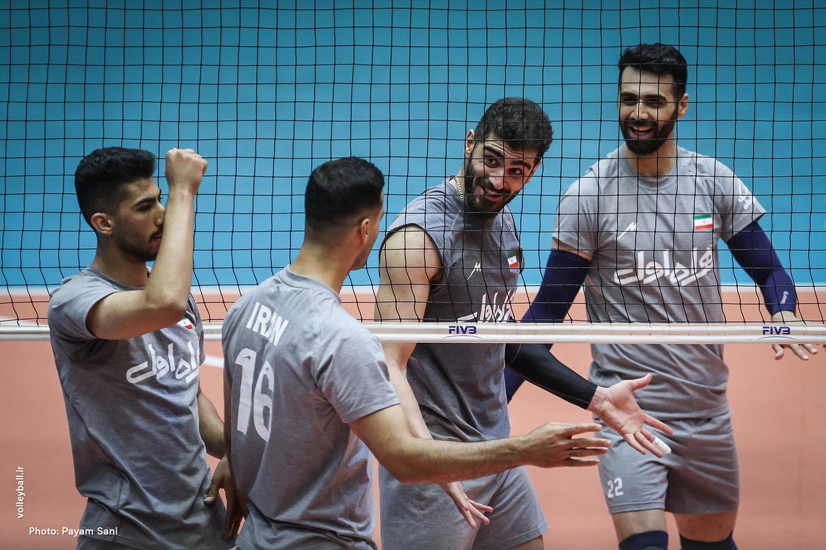 مردان والیبال ایران به استانبول رسیدند