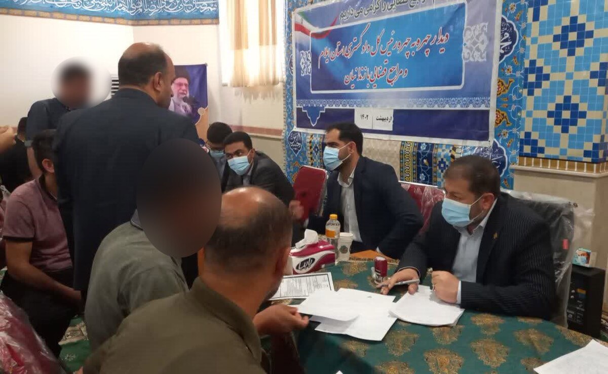 رئیس کل دادگستری استان ایلام با حضور در زندان به مشکلات و درخواست‌های زندانیان رسیدگی کرد