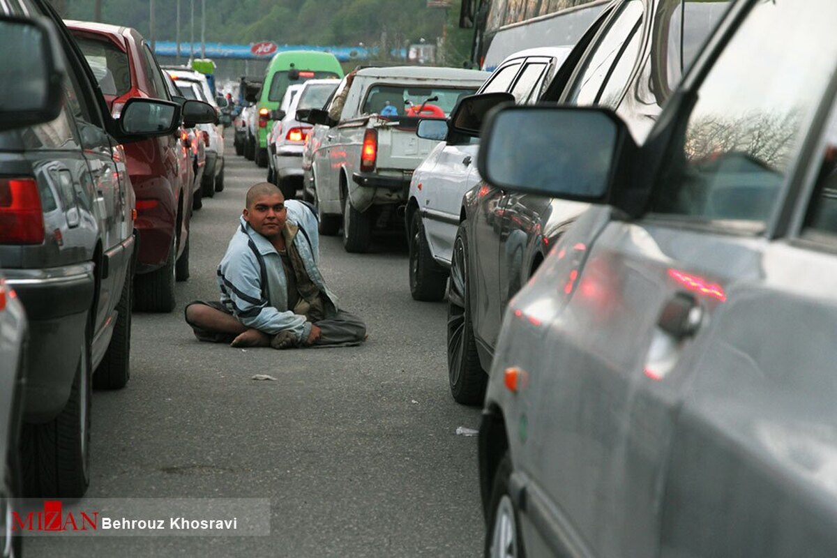 طرح جمع آوری متکدیان در راستای مطالبات شهروندان در شهرستان سیرجان آغاز شد