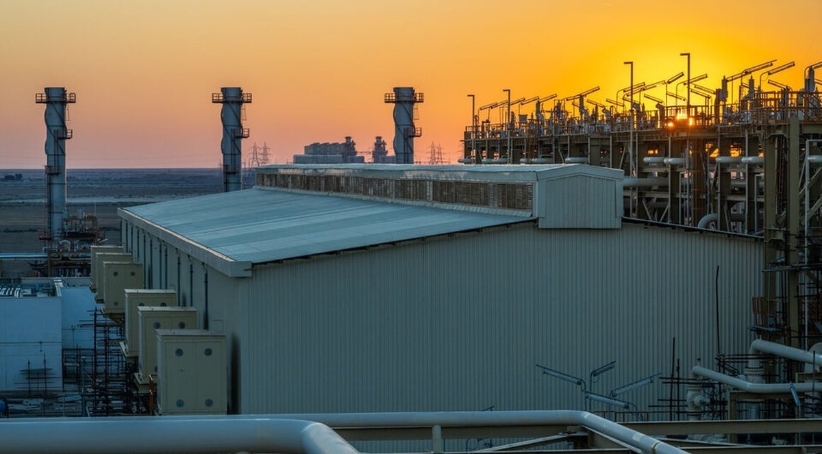 پالایشگاه هویزه خلیج فارس در آستانه بهره‌برداری/ درآمد ۵۰۰ میلیون دلاری از جمع‌آوری گاز‌های همراه نفت