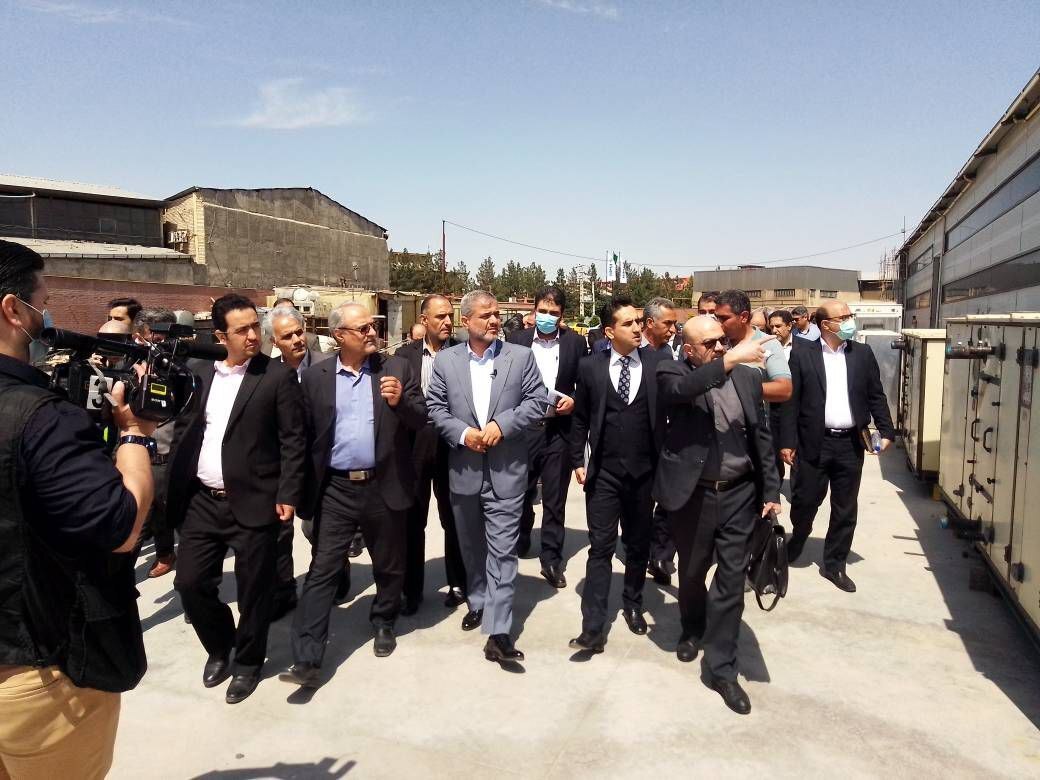 راه اندازی یک سامانه برای ارتباط بدون واسطه تولید کنندگان با ستاد اقتصاد مقاومتی دادگستری/ هم افزایی ۲۵ تن از مسئولان قضایی و مدیران دستگاه‌های اجرایی برای رفع مشکلات واحد‌های تولیدی/  ۱۲۰ نفر از مدیران واحد‌های تولیدی و صنعتی مشکلات خود را با مسئولان قضایی و اجرایی در میان گذاشتند/