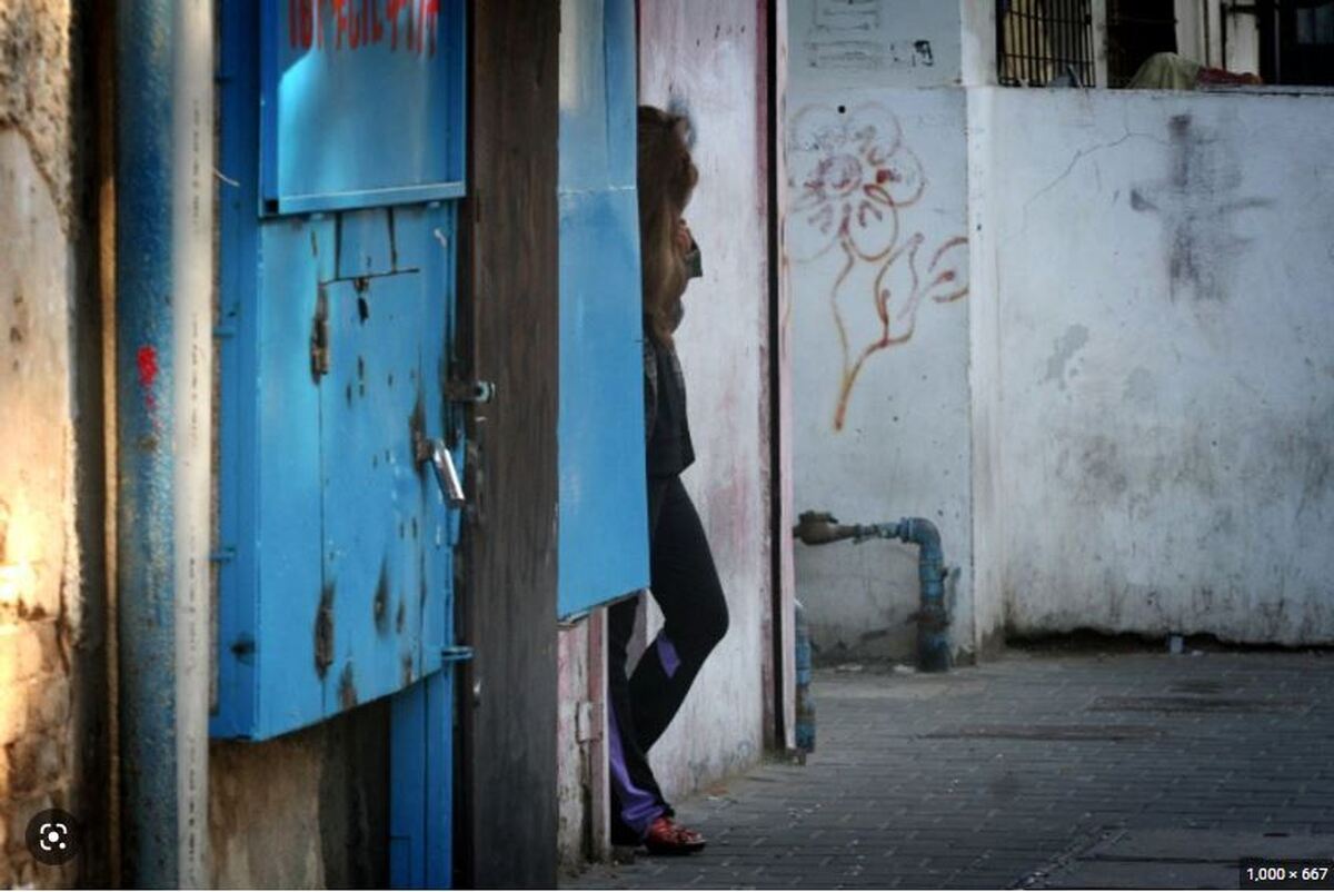 فعالیت شبکه‌های قاچاق زنان در اراضی اشغالی/ زنان و دختران نوجوان هدف قاچاقچیان