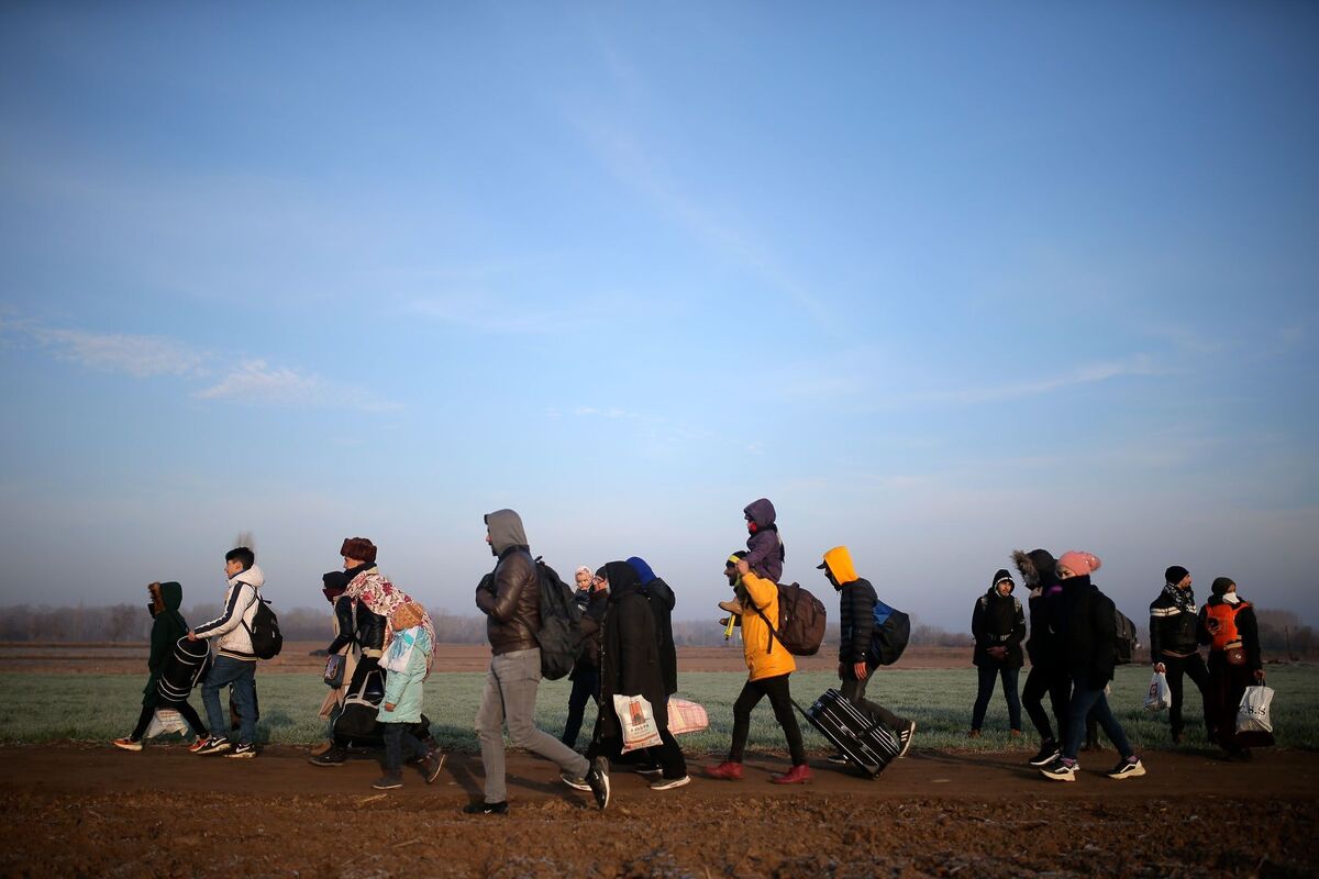 جانبداری دولت انگلیس از اقدامات گروه‎های راست افراطی علیه پناهجویان