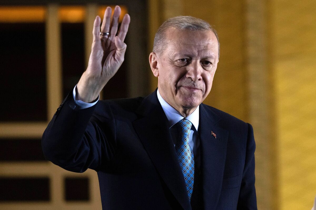 کمیسیون انتخابات ترکیه رسما پیروزی اردوغان را اعلام کرد