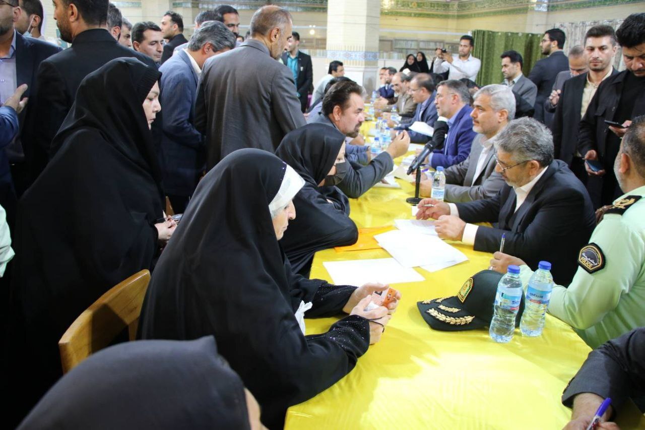 مسئولان دادگستری استان تهران به مشکلات حقوقی مردم شهرستان ورامین رسیدگی کردند