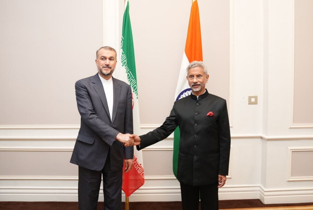دیدار وزرای خارجه ایران و هند در حاشیه اجلاس بریکس