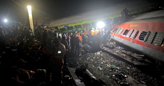 مرگبارترین حادثه ریلی هند طی دو  دهه اخیر؛ ۲۸۸ نفر کشته و ۸۵۰ نفر مجروح شدند