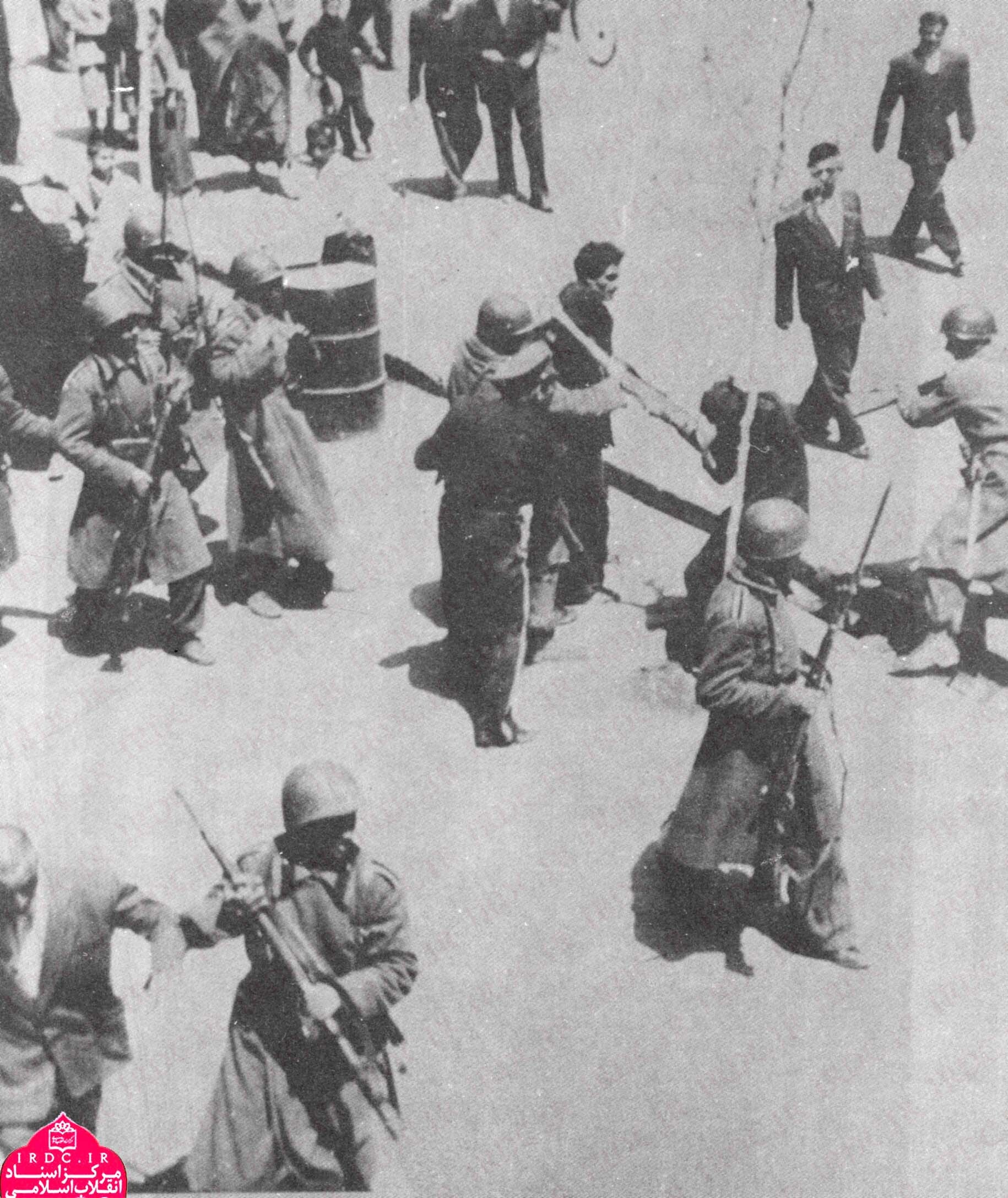 قیام ۱۵ خرداد؛ روزی که پایه‌های نهضت اسلامی بر زمین گذاشته شد