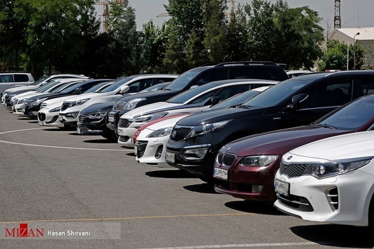 واردات بیش از ۱۱۰۰ دستگاه خودرو به بندر شهید باهنر از ابتدای سال