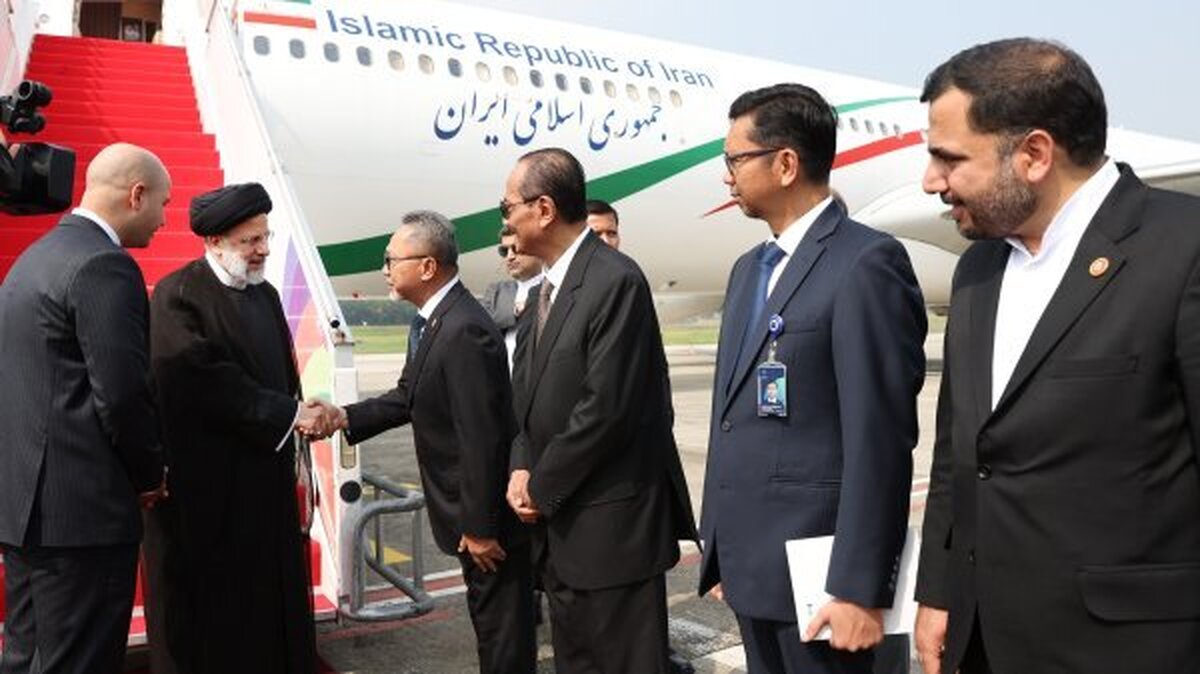 استقبال رسمی از آیت‌الله رئیسی در کاخ مردکا اندونزی