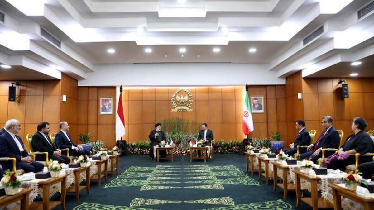 آیت الله رئیسی: گسترش روابط ایران و اندونزی به نفع جهان اسلام است/ دوره یکجانبه‌گرایی در جهان رو به پایان است