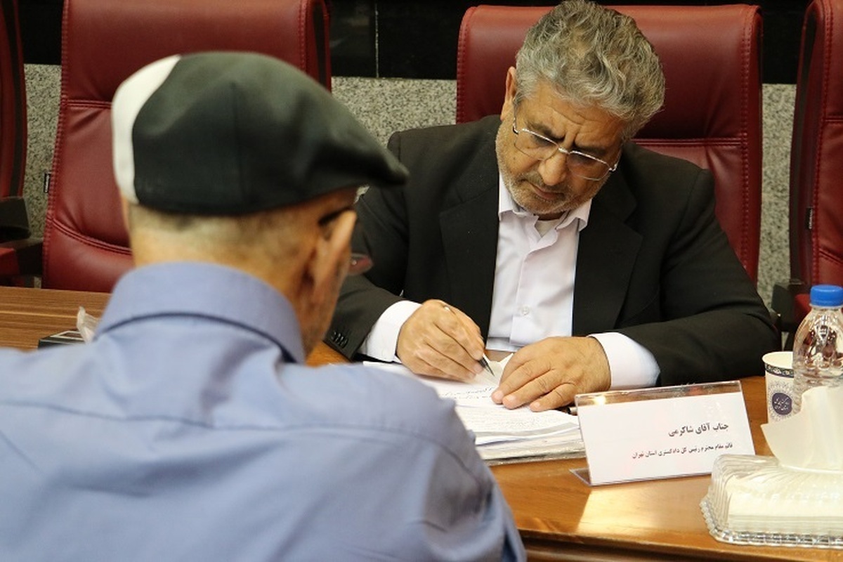 مسئولان قضایی دادگستری استان تهران با ۱۴۸ نفر از مراجعان دیدار کردند