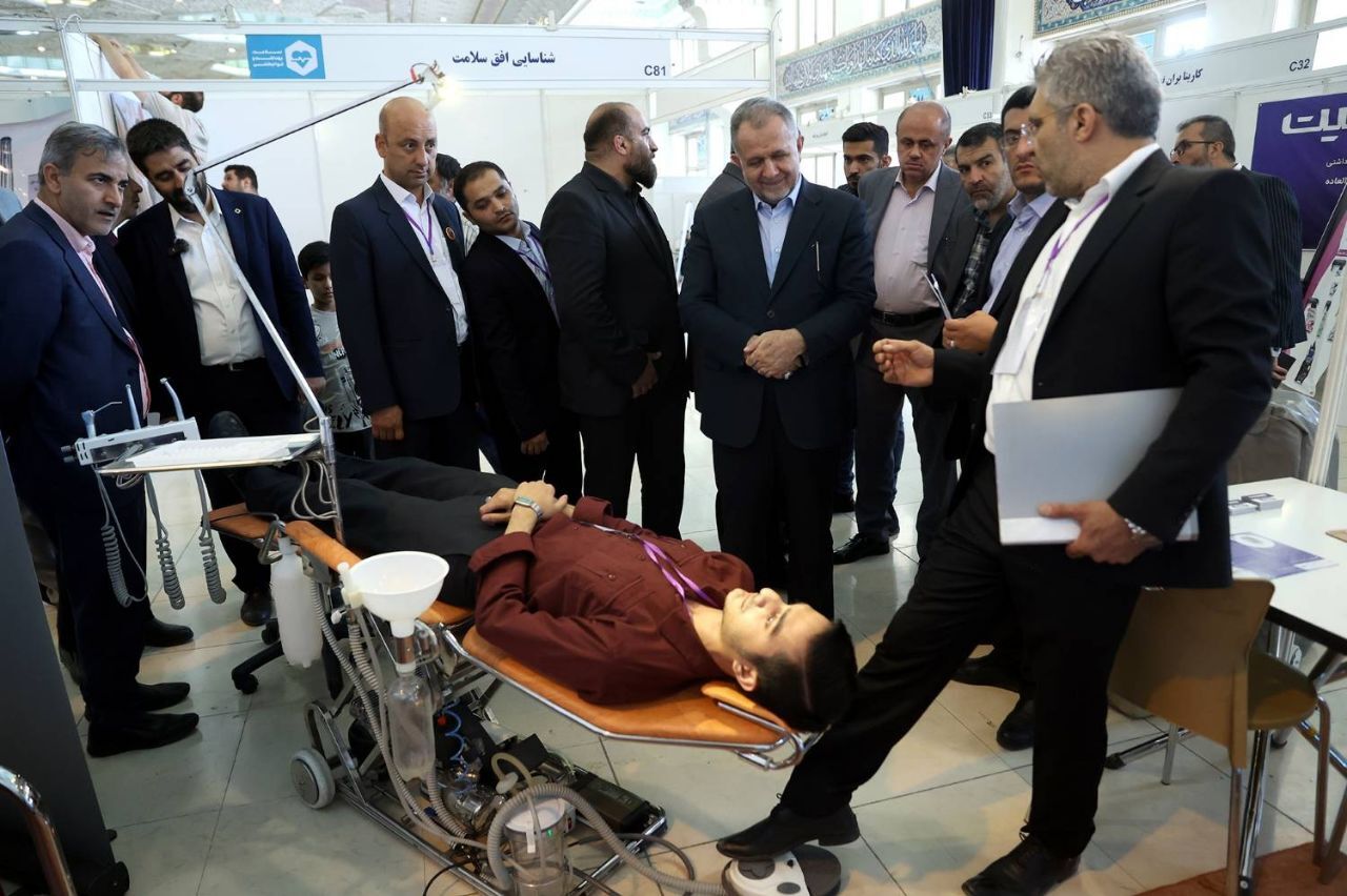 نخستین نمایشگاه فناوریها و محصولات محرومیتزدا افتتاح شد نخستین نمایشگاه فناوریها و محصولات محرومیتزدا افتتاح شد