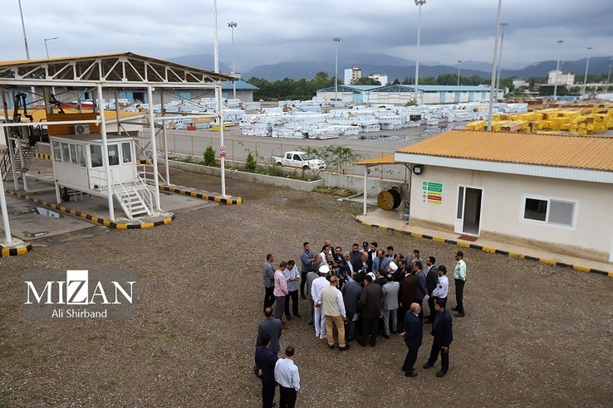 اقدام قابل تقدیر دولت برای حل فوری مشکل گمرکات کشور در پی بازدید‌های میدانی رئیس قوه قضاییه/ دستور معاون اول رئیس‌جمهور خطاب به وزیر اقتصاد: حداکثر ظرف مدت یک‌ماه تدابیر و تصمیمات لازم برای حل و فصل مشکلات و نارسایی‌های گمرک اتخاذ شود